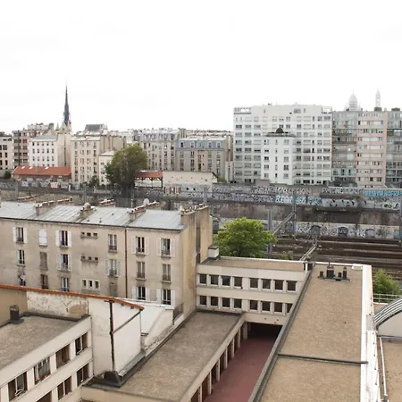 Apartment Great At The Heart Of 18 Paris