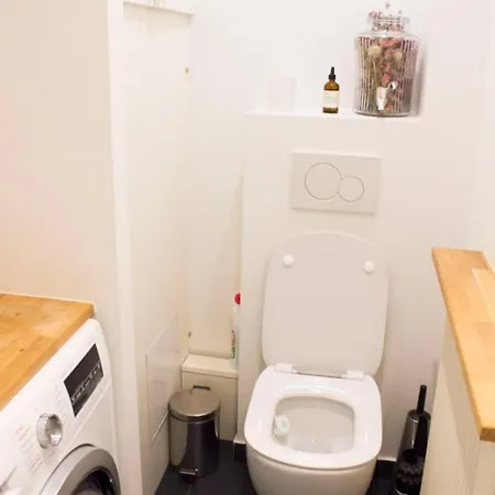 Great At The Heart Of 18 Apartment Paris